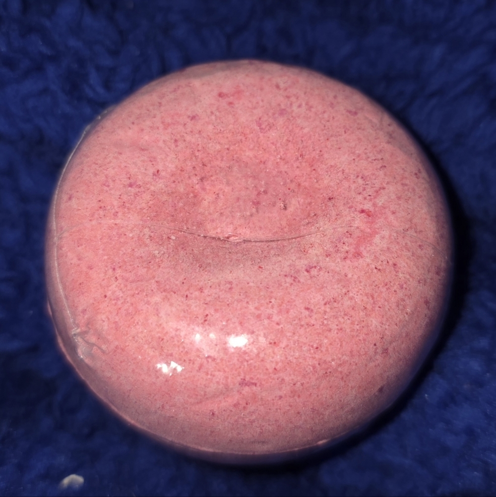 Pink Fizzing Apple Bath Bomb Soak